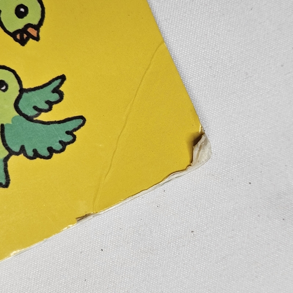 The wheels on the bus Paper Back - Picture 2 of 10